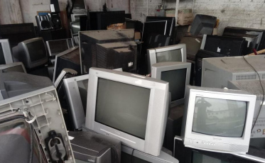 Lei aprovada em Araranguá permite que eletrônicas descartem TVs abandonadas