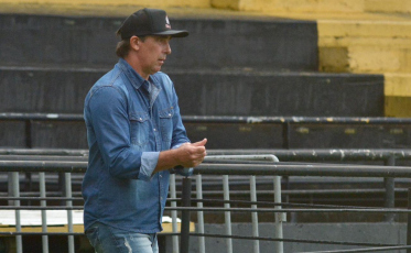 “Estou feliz e satisfeito pelo rendimento e pelos três pontos”, diz Baier sobre vitória do Próspera