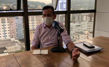 “Acho que já estamos atrasados nesse lockdown”, diz deputado federal 