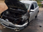 Carro pega fogo em Morro da Fumaça 