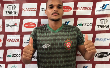 Cria da base, Thainan é o novo lateral-direito do Próspera 