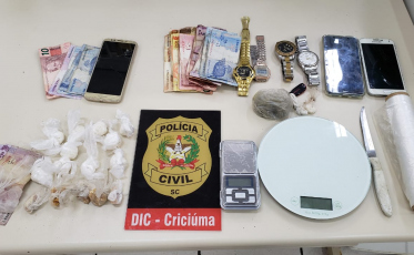 Homens são presos por tráfico de drogas às margens do trilho de Criciúma 