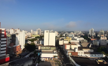 Manhã com nevoeiros localizados e tarde quente
