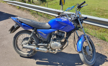 Homem é preso na Serra por pilotar moto com número a mais na placa