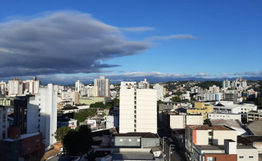 Ciclone em alto mar cria possibilidade de chuva