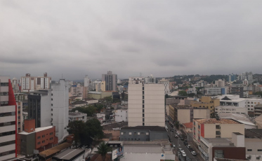 Sábado de tempo fechado no Sul do estado