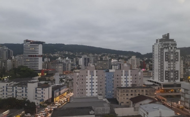 Fim de semana de tempo fechado na região