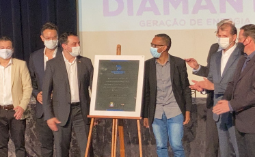 Complexo Jorge Lacerda troca de mãos de forma oficial