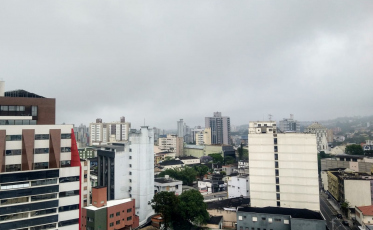 Semana termina com sol e calor na região