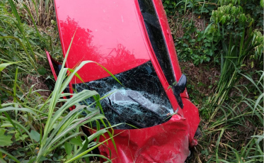 Duas pessoas ficam feridas em acidente na SC-108