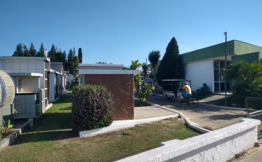 Sol e calor marcam homenagens aos Finados neste feriado