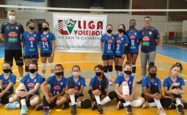 APAV/Forquilhinha vence primeira etapa de vôlei na categoria sub-14