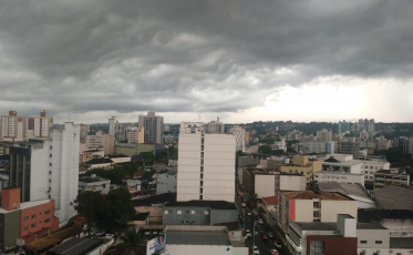 Chuva novamente no fim da tarde desta quinta-feira