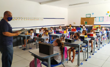 Autor apresenta livros infantis com foco na Filosofia