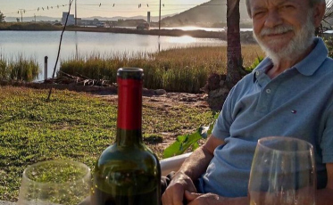 Velório de Neném do Varandas acontece nesta manhã