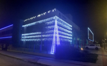 Escola Adventista inaugura iluminação de Natal