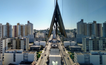 Último dia de agosto com céu claro e calor no Sul de SC