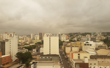Quinta e sexta-feira de tempo nublado