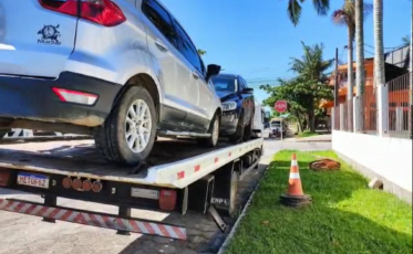 Ação retira veículos de via pública no Sul do estado