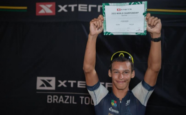 Triatleta de Cocal do Sul busca apoio para disputar mundial no Havaí