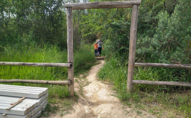 Justiça determina multa para Município por cercamento do Morro do Céu