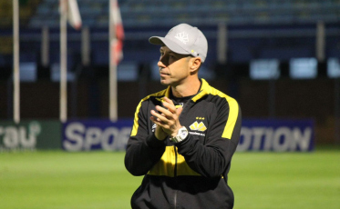 Tigre anuncia saída de técnico