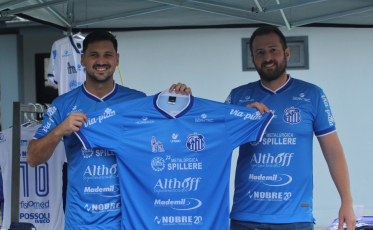 Caravaggio registra número positivo de vendas do novo uniforme