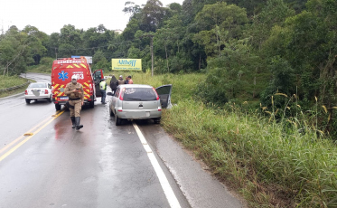 Urussanga: Três veículos se envolvem em acidente na SC-108
