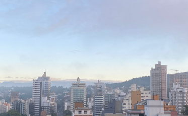Depois da cerração, sol aparece em Criciúma e região