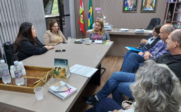 Governo de Içara assina termo de compromisso com o CEJA