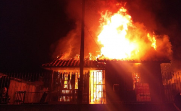 Criciúma: Incêndio em residência deixa homem ferido