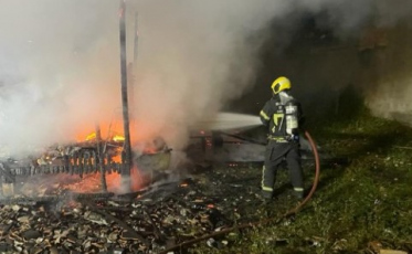 Incêndio destrói residência em Tubarão