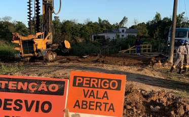 Içara: Ponte no bairro Tereza Cristina está sendo reconstruída