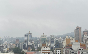 Sol pode aparecer entre nuvens nesta terça-feira