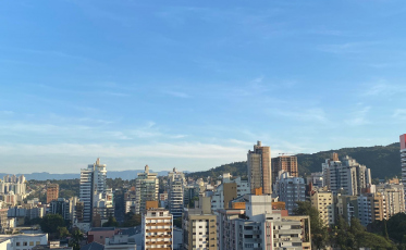 Sol marca presença em Criciúma e região nesta quarta-feira