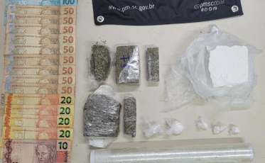 Içara: Casal é preso por tráfico de drogas no bairro Cristo Rei