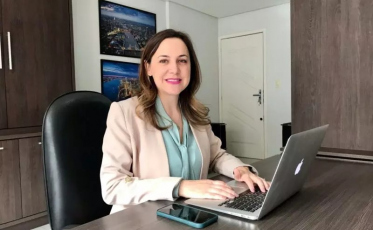 Plataforma criada por psicóloga criciumense promove saúde mental no trabalho e nas cidades