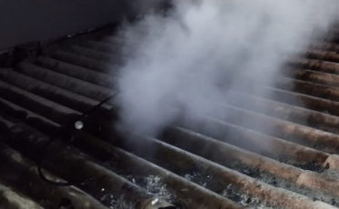 Balneário Gaivota: Bombeiros combatem princípio de incêndio em chaminé