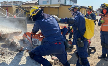 Novas turmas dos bombeiros são capacitadas para operar em estruturas colapsadas