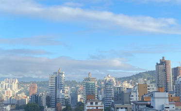 Tempo bom segue presente nesta sexta-feira