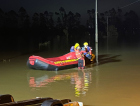 Bombeiros resgatam sete pessoas ilhadas em Araranguá