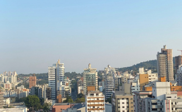 Quinta-feira de tempo bom em Criciúma e região
