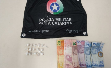 Polícia prende dois homens por tráfico de drogas em Criciúma