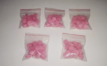 Criciúma: Polícia Militar apreende 100 comprimidos de ecstasy  