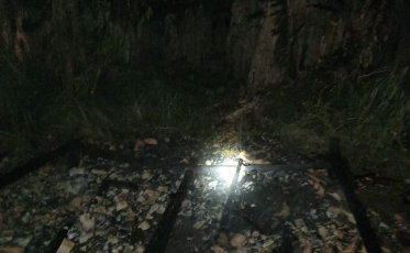 Incêndio atinge edícula no bairro Demboski 