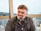 Programa Do Avesso recebe o ator Werner Shünemann