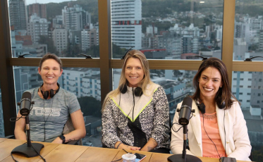 Do Avesso recebe atletas do Open Viva Mais de Beach Tennis (VÍDEO)