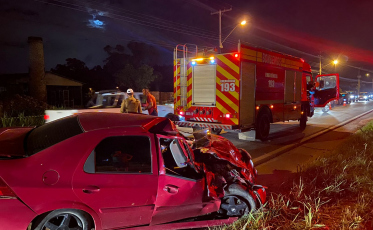 Acidente de trânsito deixa duas crianças feridas