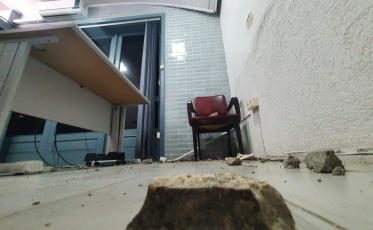 Parte do teto da Câmara de Vereadores de Morro da Fumaça desaba na sala das comissões 