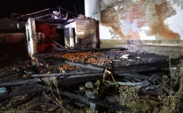 Incêndio destrói casa e causa prejuízo de R$ 50 mil em Braço do Norte